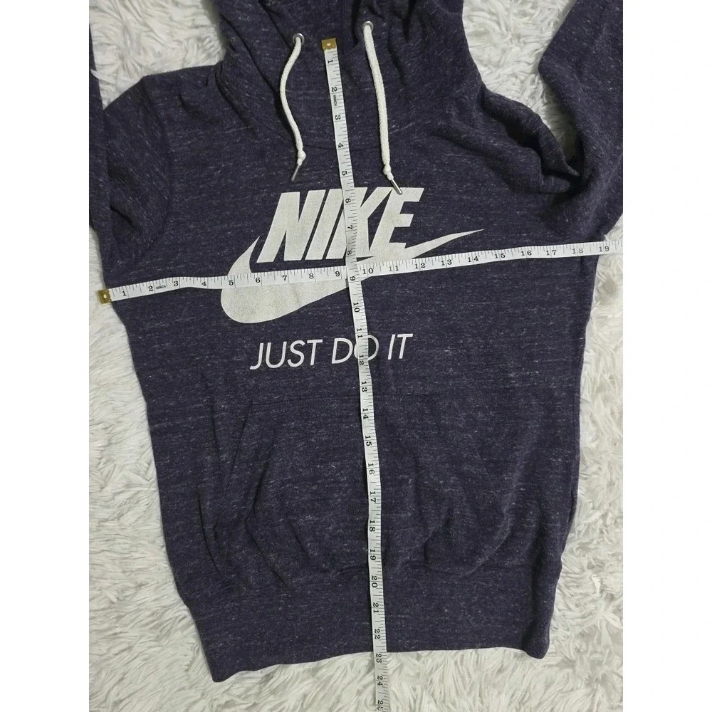 Vintage Nike Red‎ Tag Front Logo Pullover  Hoodie Swaetshirt Size Small